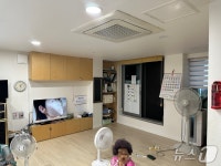 무더위 쉼터, 내가 들어가도 되나요…노인들이 찾지 않는 이유