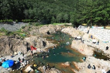 폭염에는 계곡이 천국