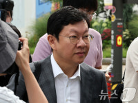 윤재현 참손푸드 대표, 특검 출석