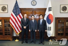 김정관·여한구, 귀국 미루고 관세 협상 총력전…발효 전 타결 안간힘