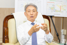 주차 걱정 없는 동네 만들었다…주민 위해 한번 더 뛸 것