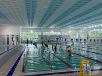 초등 수강생 머리 물속에 넣고 괴롭히는 장면 촬영한 20대 수영 강사