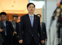 미국 출국하는 구윤철 경제부총리