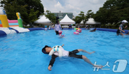 삼복더위 날리는 시원한 물놀이