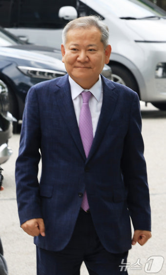 구속심사 앞두고 특검 찾은 이상민 전 장관