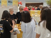 가치만드소더아산 | "1400명 다녀갔다"…아산 가치만드소, 현대百 팝업 성료