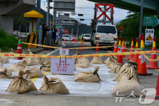 가스 누출로 통제된 포항 자명리 시도 5호선 도로