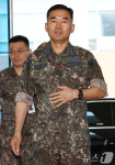 청문회 준비 집무실 출근하는 진영승 합참의장 후보자