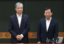 나란히 선 이찬진 금감원장·서유석 금투협 회장