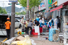 2012년부터 8차례 호우피해, 대책 언제쯤…물 폭탄에 아수라장 군산