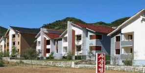 北, 자강도 문화농촌 새집들이 경사…당 은정 속에 마련된 보금자리