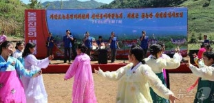北, 자강도 문화농촌 새집들이 경사…흥겨운 춤판