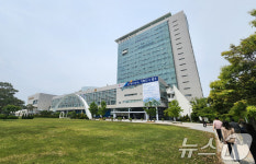 광주시청 야외화장실서 60대 숨진 채 발견…지병 추정