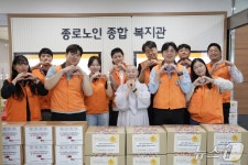 ㈜한화 글로벌부문, 추석맞이 선물세트 경로당 전달 봉사활동