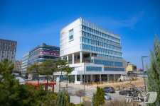 신용보증재단중앙회 구내식당 | 신용보증재단중앙회, 전국 17개 지역신보 보증 업무 정상화