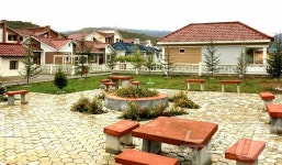 낭림군 신원농장 새 주택들의 모습…문명의 새시대