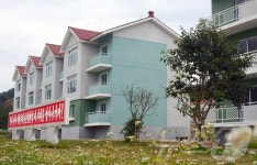 北 낙원군 세포농장 입주한 주민들…김정은에 고마움의 인사