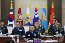 [국감]의원 질의 답변하는 진영승 합참의장