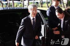 대법원 도착한 조희대 대법원장