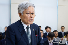 [국감]인사말하는 최동석 인사혁신처장