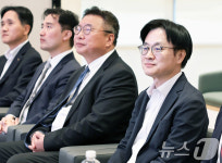 현대자동차 미국 조지아주 공장 현장 방문한 김정관 장관