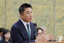 [국감]답변하는 정용석 국립박물관문화재단 사장