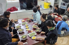 영양군 ‘짜장면 시키신 마을’ 행사…오지 어르신께 따뜻한 한 끼