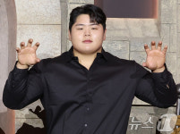 씨름선수 김민재 '피지컬:아시아' 막둥이