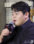 인사말 하는 씨름선수 김민재