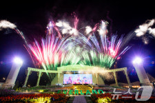 에버랜드, 케이팝 데몬 헌터스 불꽃쇼·테마존 15만 명 다녀가