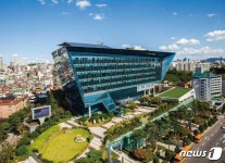 경찰, 박희영 구청장 측근 비위 의혹 용산구청 압수수색