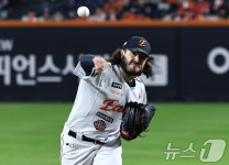 [뉴스1 PICK]'8회 6득점' 한화, 짜릿한 역전극…KS 3차전 LG 7-3 제압