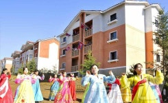 北 김정숙군 신상농장·삼서농장 입주하는 주민들…지상낙원