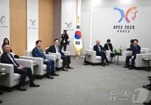 이재명 대통령, 젠슨 황 접견