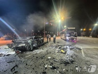 공주 교차로서 통근버스·승용차 충돌…승용차 탑승 2명 사상