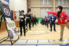 백발백중 한궁 실력 겨뤄요