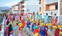 北 금강군 금샘농장서 살림집 입사모임 진행…흥겨운 농악소리