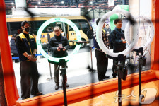 시니어도 드론 쉽게 날려요