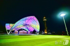 속초시 청초호유원지 공연시설 정비 마무리