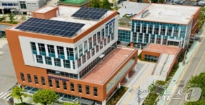 인천 가좌 근로자복합문화센터 개관…챗GPT·미리캔버스 배운다