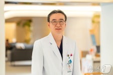 김우중의료인상에 18년간 섬 주민 돌본 최명석 신안대우병원장
