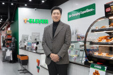 미래의 편의점은 이런 곳…복합문화공간 승부수 던진 세븐일레븐