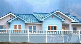 北, 철산군 동천농장·송원군 전창농장서 새집들이 경사…새시대 농촌혁명강령