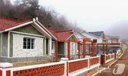 北 평성시 청옥·자산농장 등에서 살림집 입사모임…만복의 터전