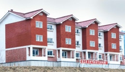 북한 희천시 새집들이에 집집마다 웃음소리 울려나와