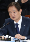 간담회 발언하는 이찬진 금감원장