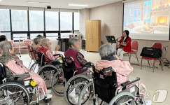 대전동부요양병원, 재능기부 문화공연으로 환자들에 음악 선물