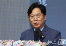 축사하는 김영훈 고용노동부 장관