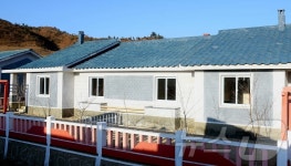 北, 평북 동산공예작물농장에서 새집들이 진행…농업 근로자 위한 문화주택