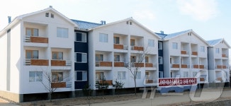 北, 평북 의주군 수진농장서 새집들이 진행